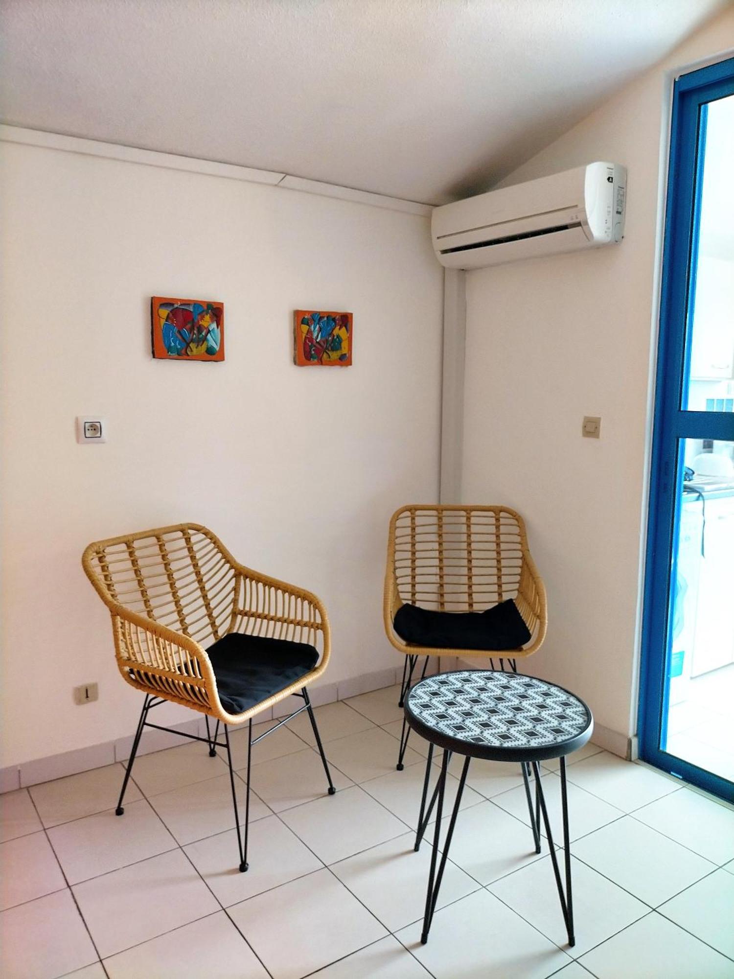 Appartement Rosbambou Les Pieds Dans L Eau Le Diamant Luaran gambar